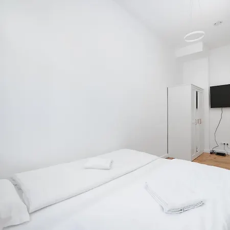 Parkside & Museum Deluxe By Bookinghost * Szczecin